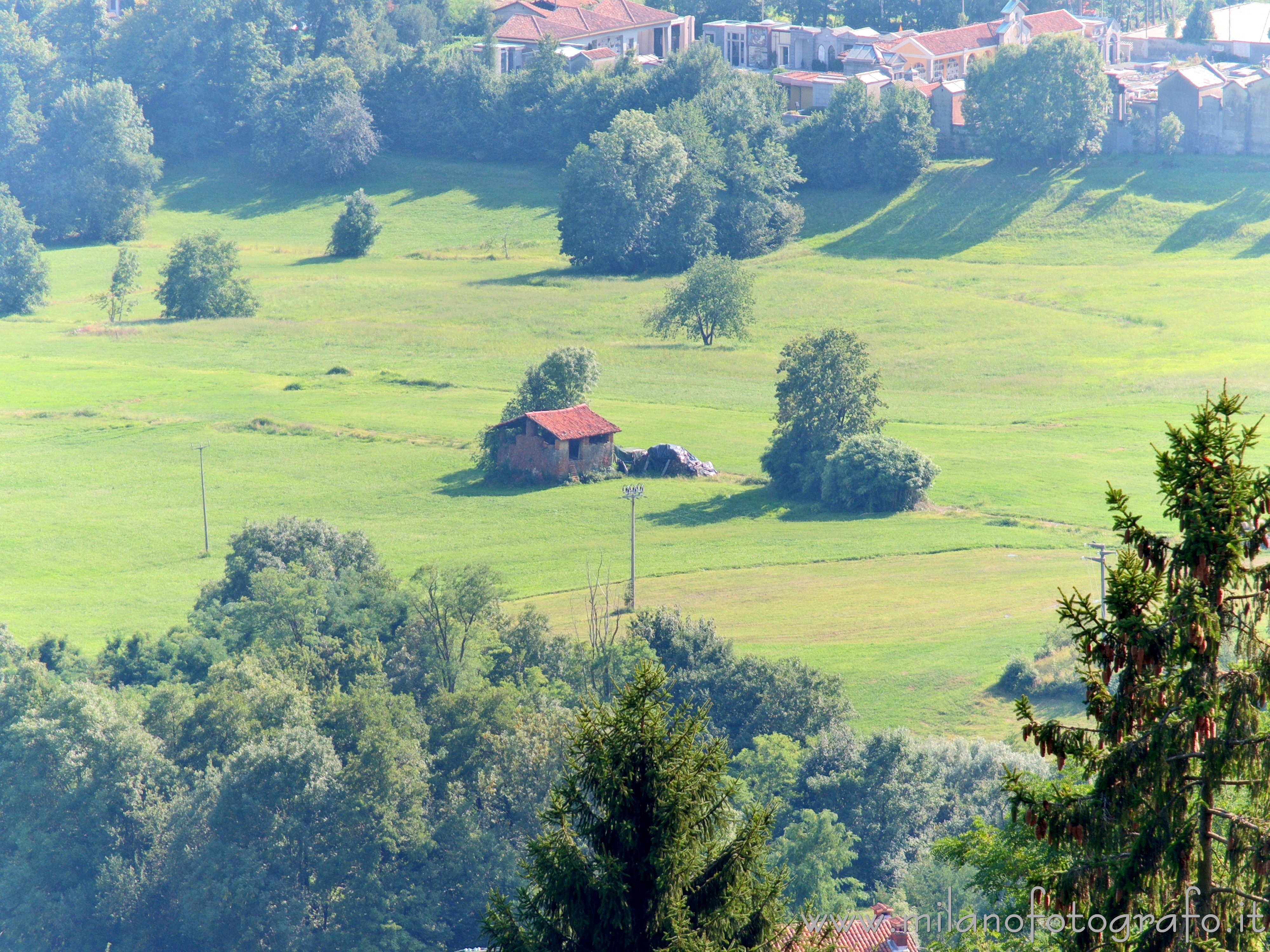 Pollone (Biella, Italy) - Sight toward south from the Burcina Park - Full resolution picture